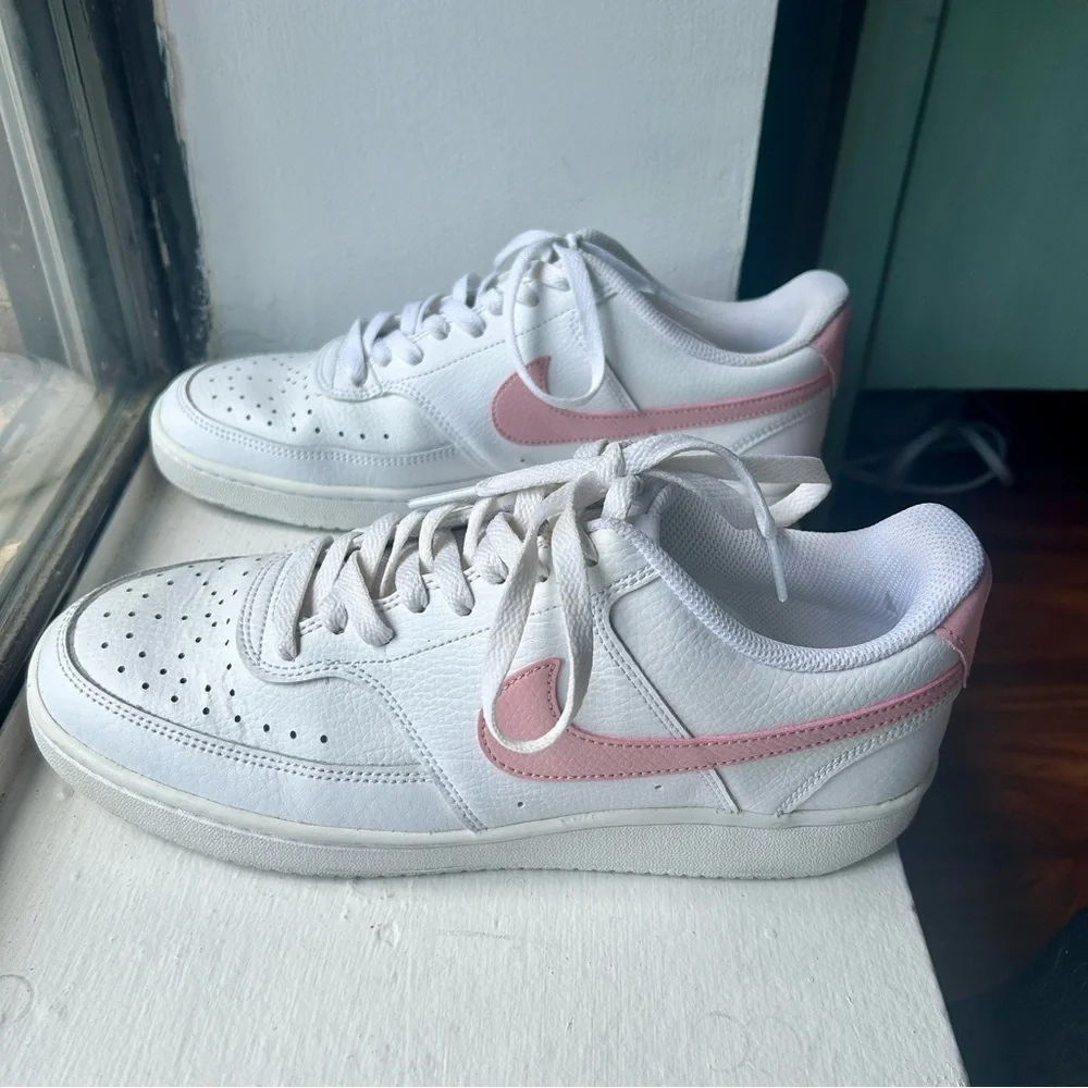 Nike Court Vision Low Next Nature Women's Size 10 White Pink Sneakers Basketball
